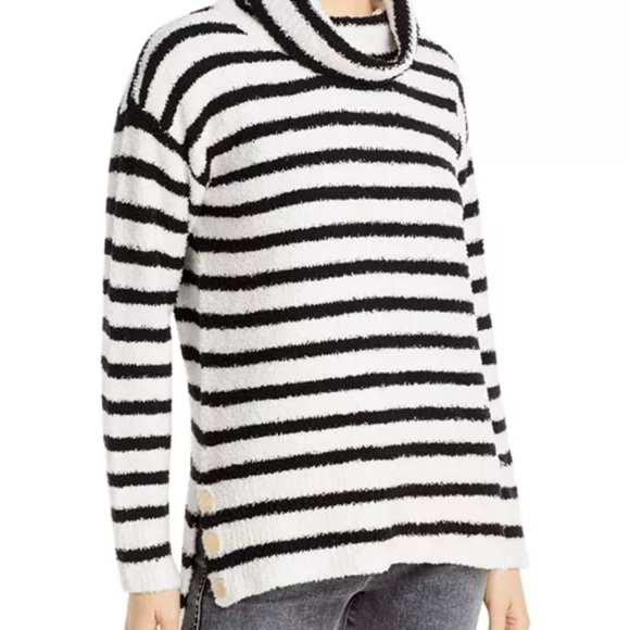 NWT Karl Lagerfeld Paris Limited Edition Cozy Knit Pullover Sweater Size S - Picture 1 of 8